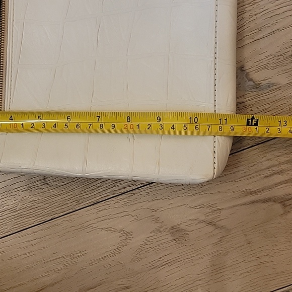 White Croc-Embossed Tote Bag Made In England NWT - Picture 9 of 9